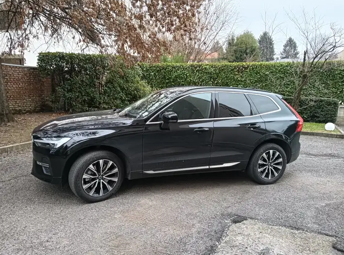 Left hand drive VOLVO XC 60 XC60 2.0 b4 Essential auto